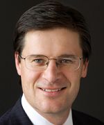 '纽省立法会议员约翰森·欧迪亚(Jonathan O'Dea)'