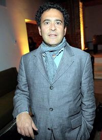 'Telefilms执行董事迭戈·哈拉威(Diego Halabi)观看神韵后表示,演出惊喜连连。'