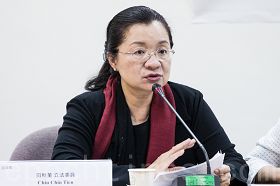 立法委员田秋堇表示,不能让在国外移植器官形同毫无管制