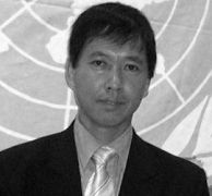 在荷兰有一个人,名字叫刘洪昌,自称是法轮功学员