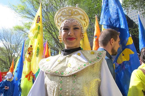 '图4:得法十一年的来自莫斯科的学员Sklana Luznina'
