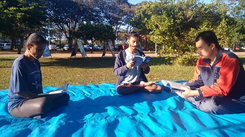 图8:Matheus 在炼功点上集体学法