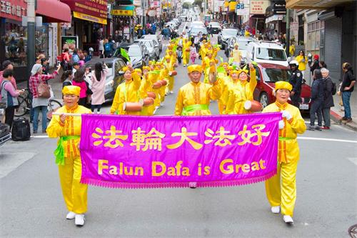 '图4～23：旧金山举行游行，庆祝三亿中国人三<span