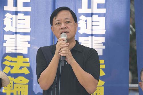 '图7:香港前区议员林咏然强调“真、善、忍”是正道。'