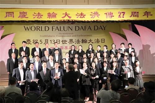 '图11:加拿大媒体集团大合唱大合唱《寻求》,《法正乾坤》'