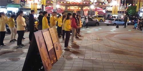 '图5~8:景点炼功洪法。'