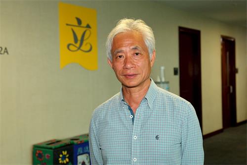 '图5:立法会议员、葵青区葵芳选区议员梁耀忠'