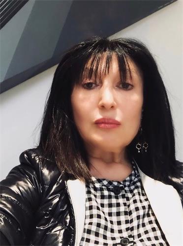 犹太裔珠宝商人奥斯诺·盖德(Osnot Gad)女士