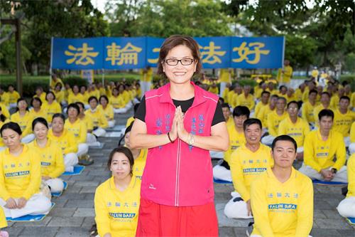 '图11:凤山区海洋里里长蔡秀宝:“我非常的支持跟佩服法轮功。”'
