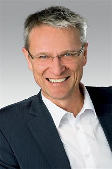 '图6:圣加伦州议员伯恩哈德·豪瑟(Bernhard Hauser)教授'