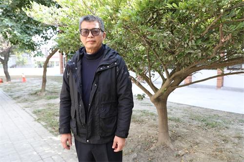 '图5:退休前在云林公家机关任职主管要职的黄可立说:修炼使我变成真正的好人。'