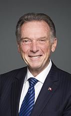 '图5:加拿大国会议员肯特(Peter Kent)'