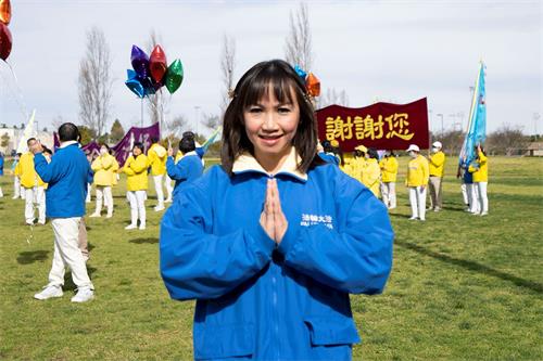 '图4:越南裔法轮功学员蒂芬尼·黎(Tiffany Le)说:“能够得法,是我一生中最珍贵的,谢谢师父!”'