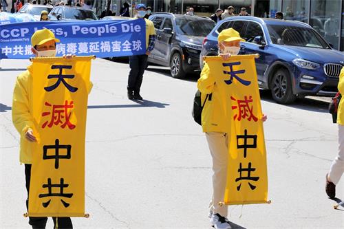 '图15:法轮功学员郝玉秀(右)二十二年前曾经亲历天津教育学院事件和四·二五北京和平上访。'