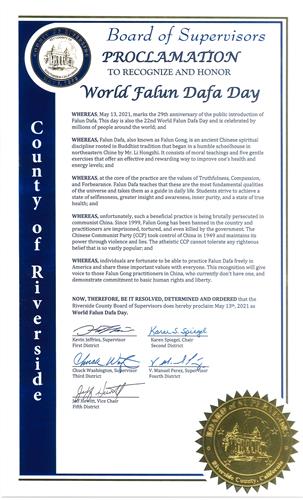 图8:河滨县(Riverside County)全体县政委员把今年五月十三日定为“世界法轮大法日”。