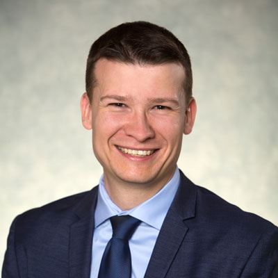 '图2:卡尔加里第11区市议员Jeromy Farkas'