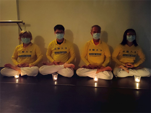 '图2:云林北港炼功点学员以静坐方式悼念中国大陆受迫害致死的法轮功学员。'