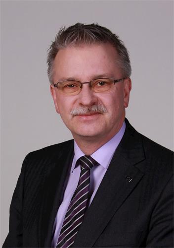 '图1:密歇尔‧戛勒(Michael Gahler)'