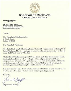 图8:新泽西州罗斯兰市(Borough of Roseland)市长詹姆斯·斯潘戈(James R. Spango)发贺信,祝贺世界法轮大法日。
