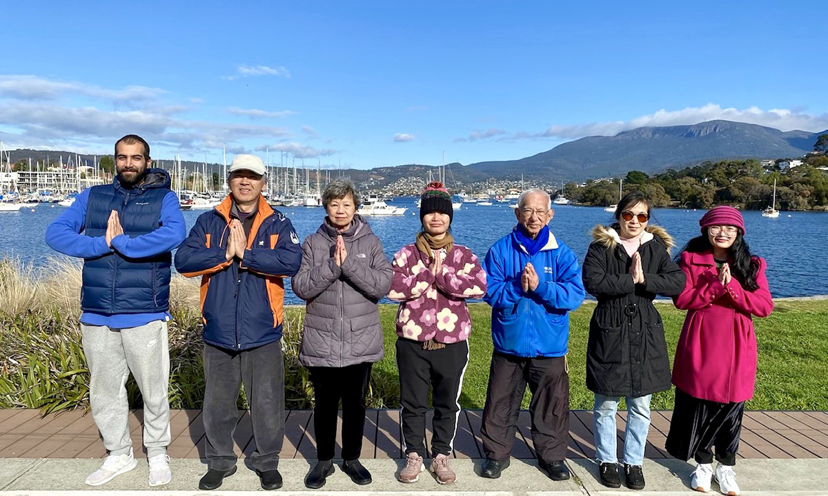 图8:塔斯马尼亚法轮功学员恭祝慈悲伟大的师尊生日快乐