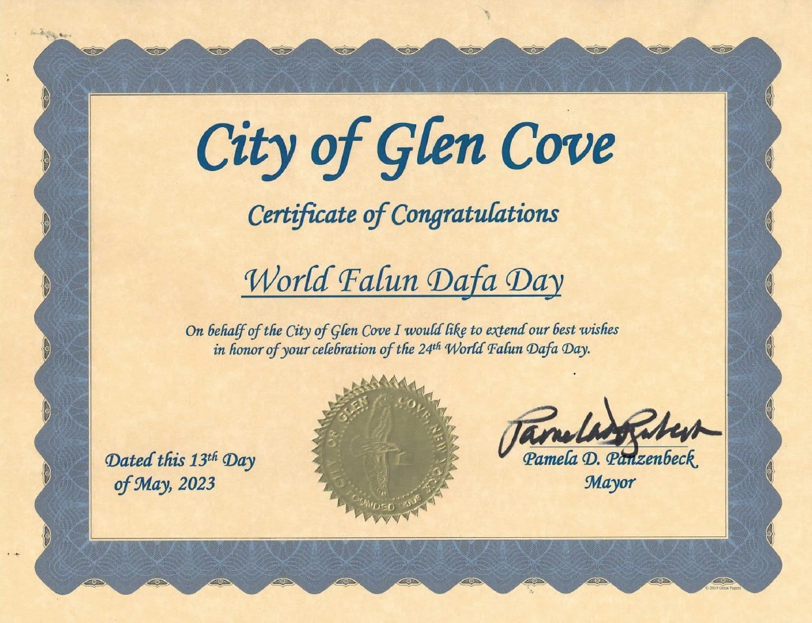 图5:格伦湾(City of Glen Cove)市长帕梅拉·潘岑贝克(Pamela D. Panzenbeck)褒奖第二十四届法轮大法日。