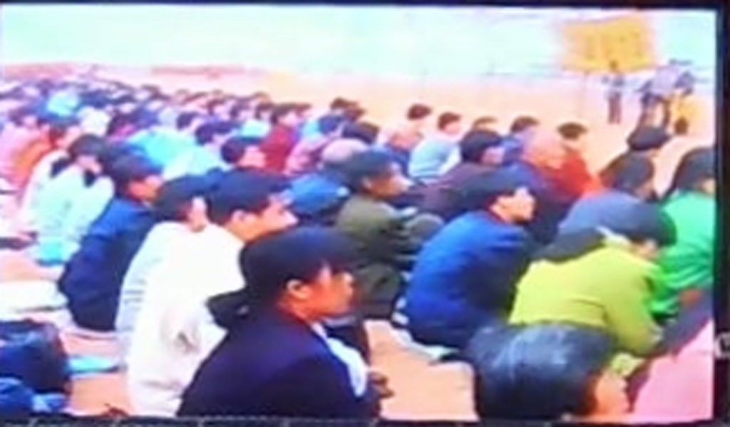 图1~4:当时珍贵图片:二十四年前秦皇岛的“四·二五”法会 。 。