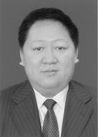 张镭