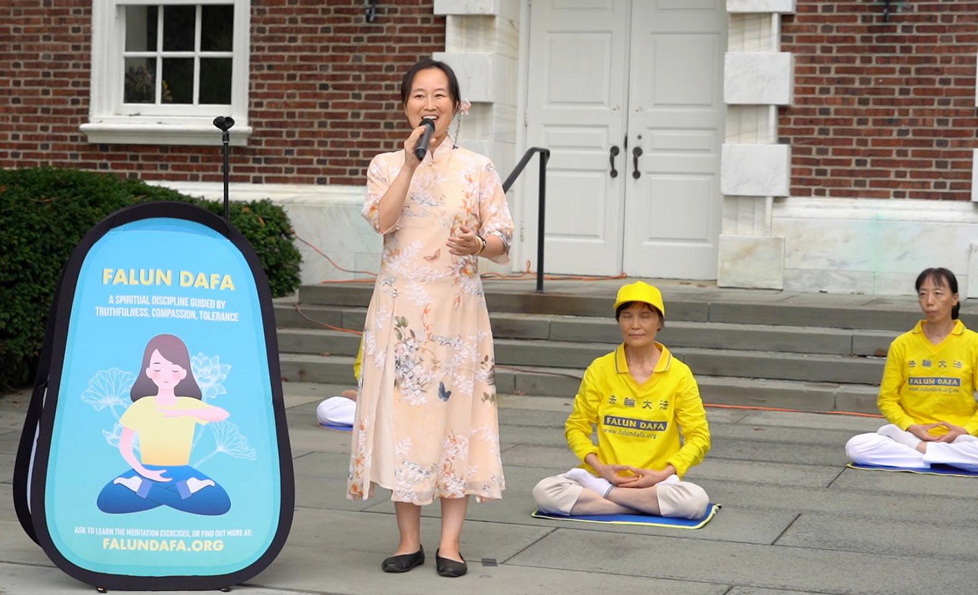 图3:学员在演唱《得度》