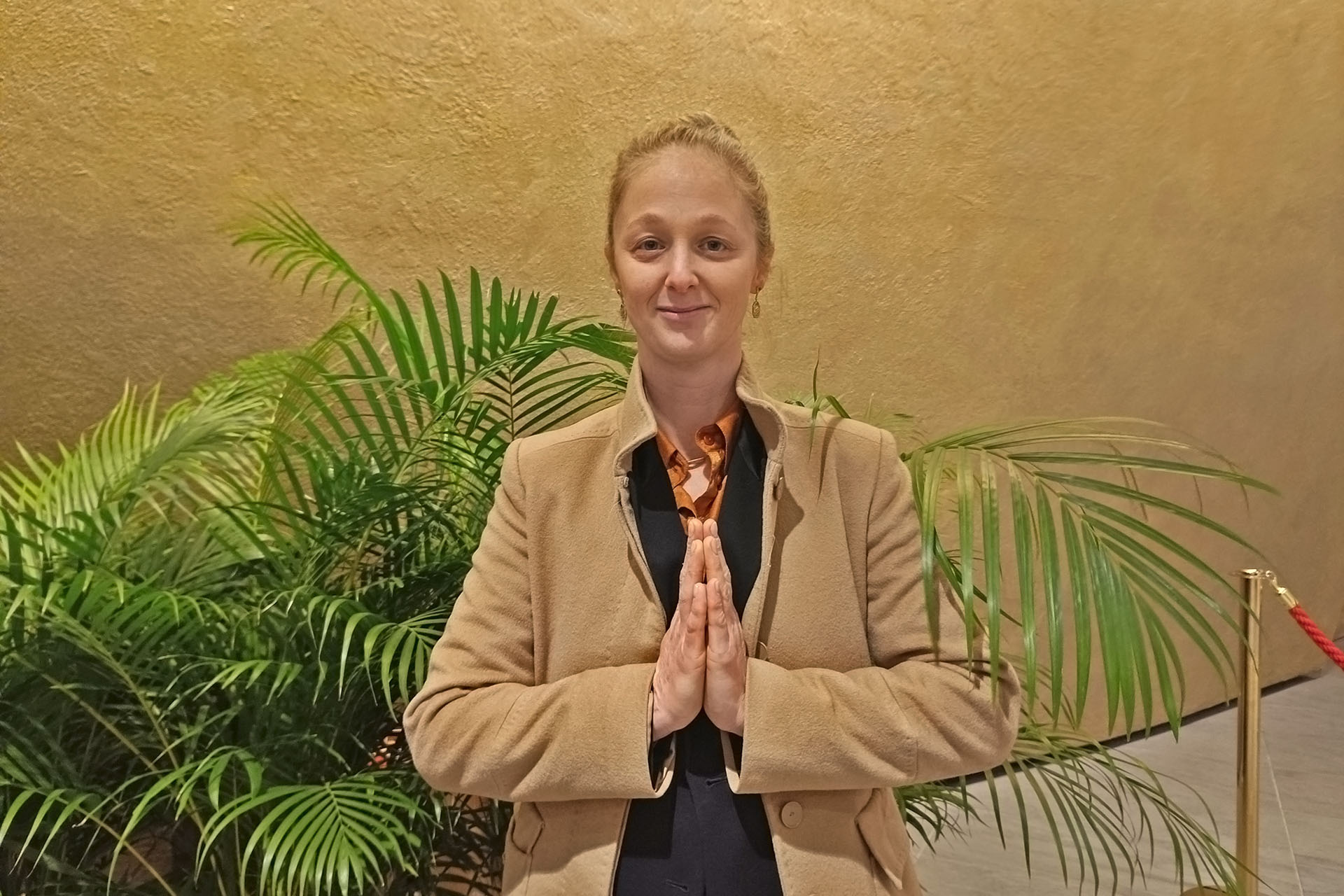 图5:仁兹‧苏埃棱(Renzi Suelen)感激师尊护佑,恭祝师父新年快乐!