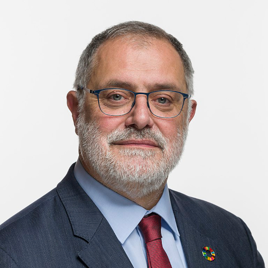 图4:瑞士联邦议会参议院议员卡尔罗·索马鲁加(Carlo Sommaruga)