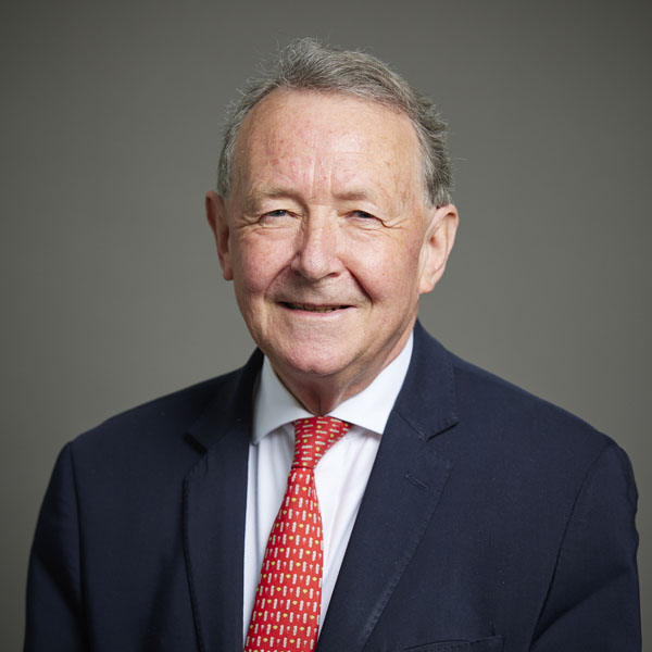 图1:阿尔顿勋爵(Lord Alton of Liverpool)
