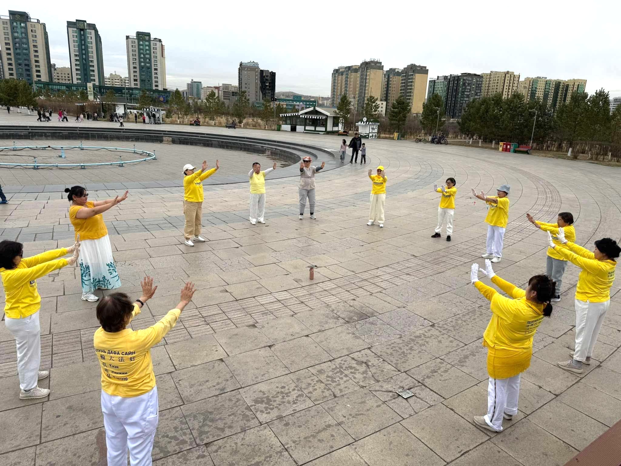 图1:学员们的集体晨炼